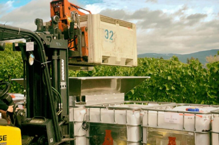 Crush Dynamics Fruit Bins and Hopper